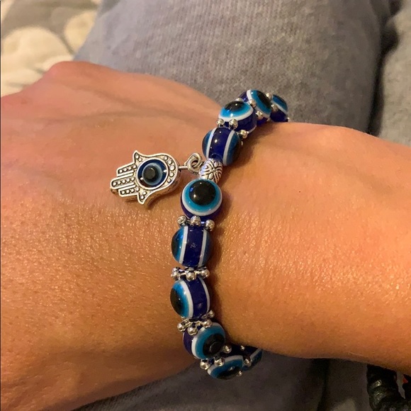 3/$15 Hasma Evil Eye glass beaded elastic bracelet - Picture 4 of 4